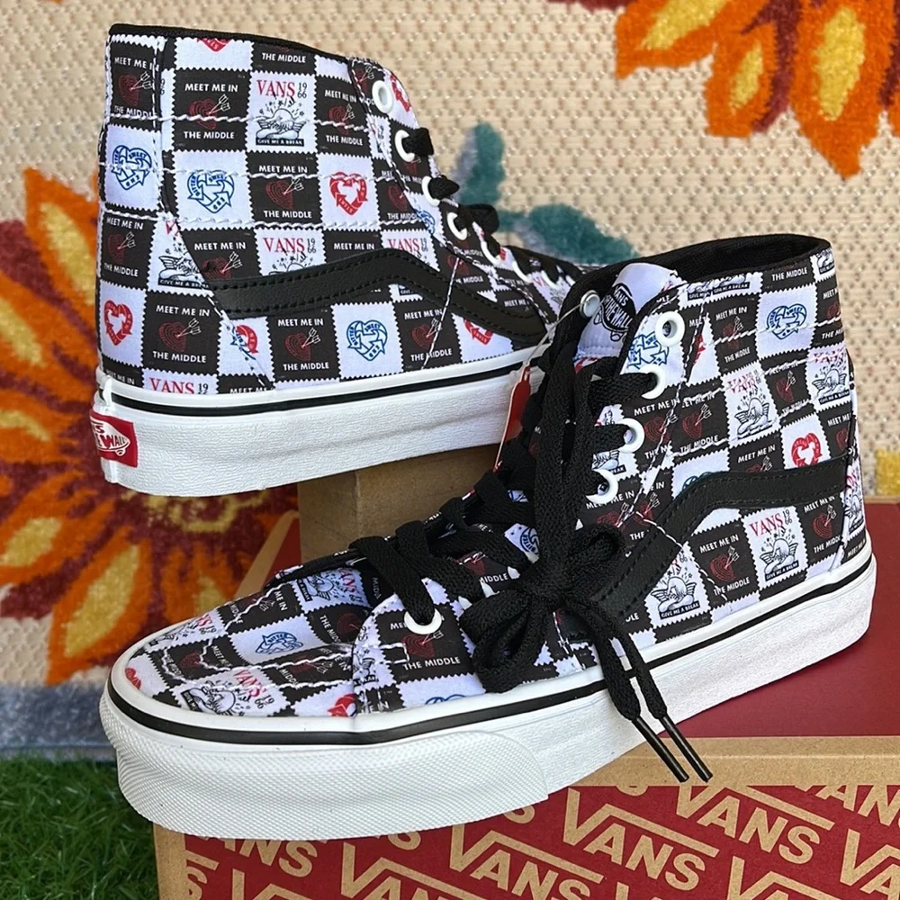 Vans Sk8-Hi Tapered Love Letters Black/True White WMNS sneakers